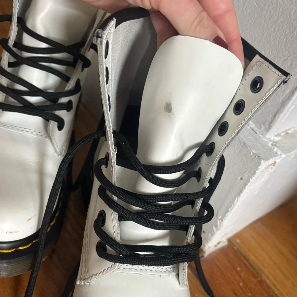 Doc Marten 1460 White Leather Boots - Picture 5 of 10